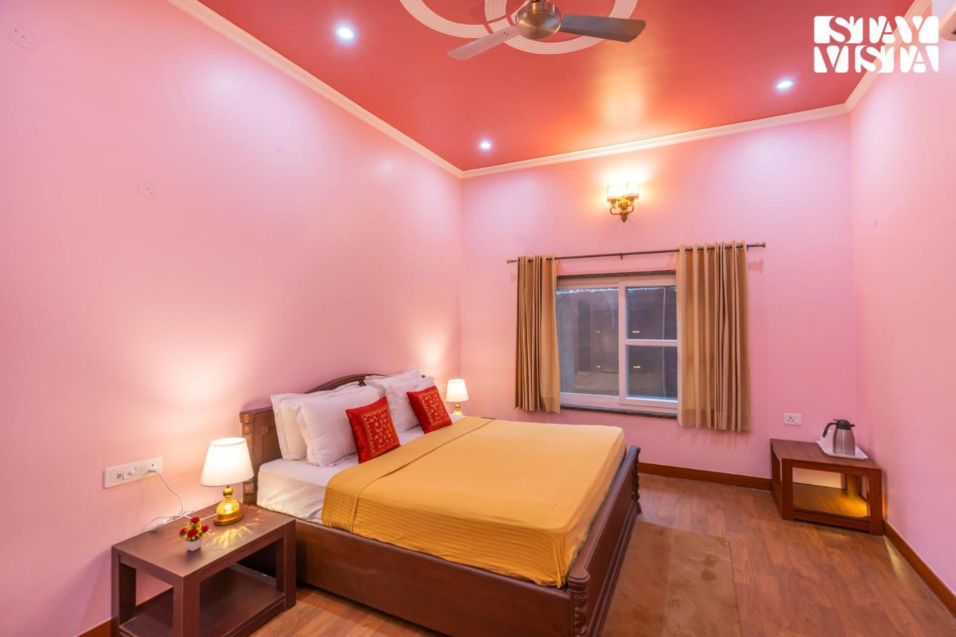 Stayvista At Maple Farms With Pool, Bbq & Bonfire Sohna Exterior foto