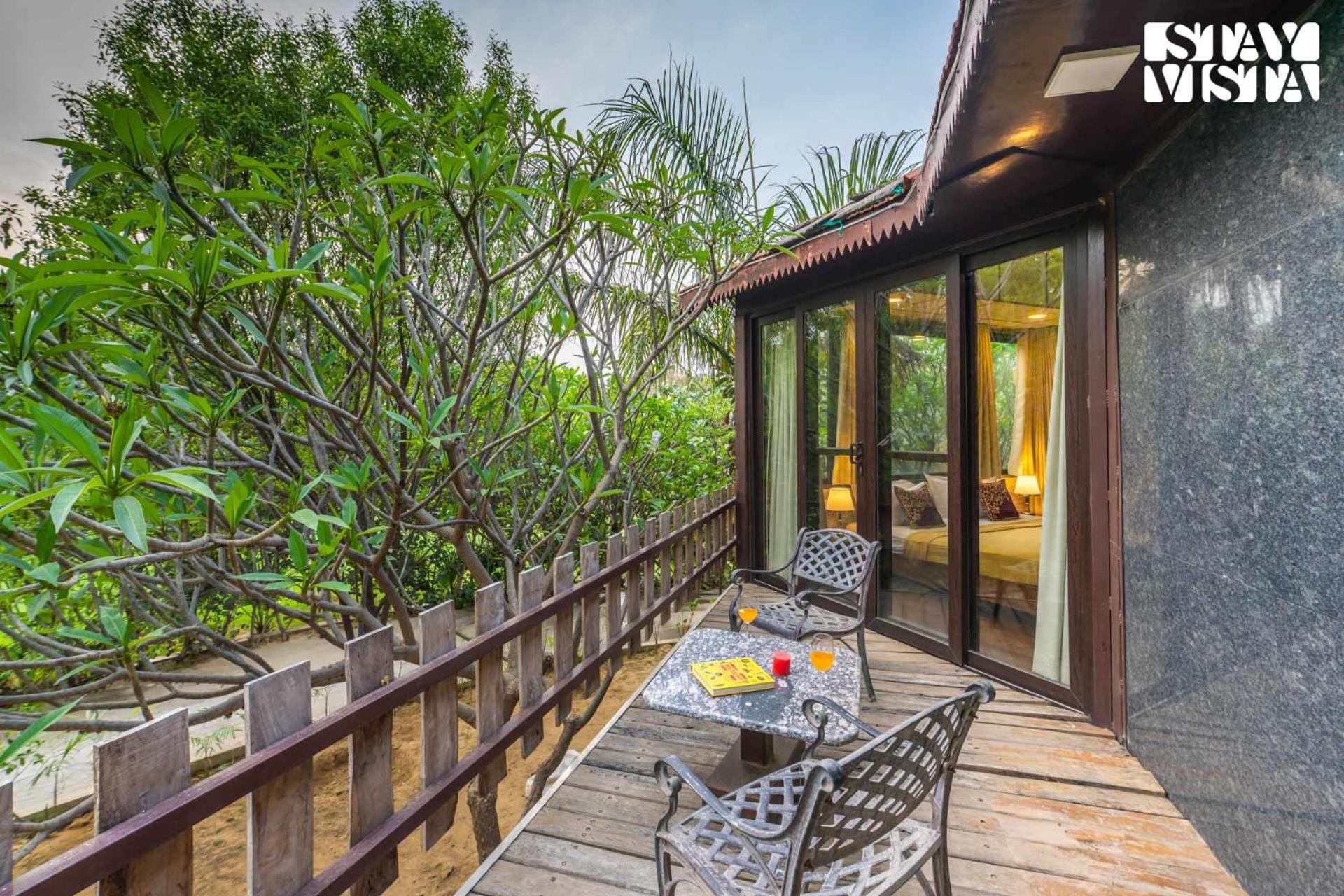 Stayvista At Maple Farms With Pool, Bbq & Bonfire Sohna Exterior foto